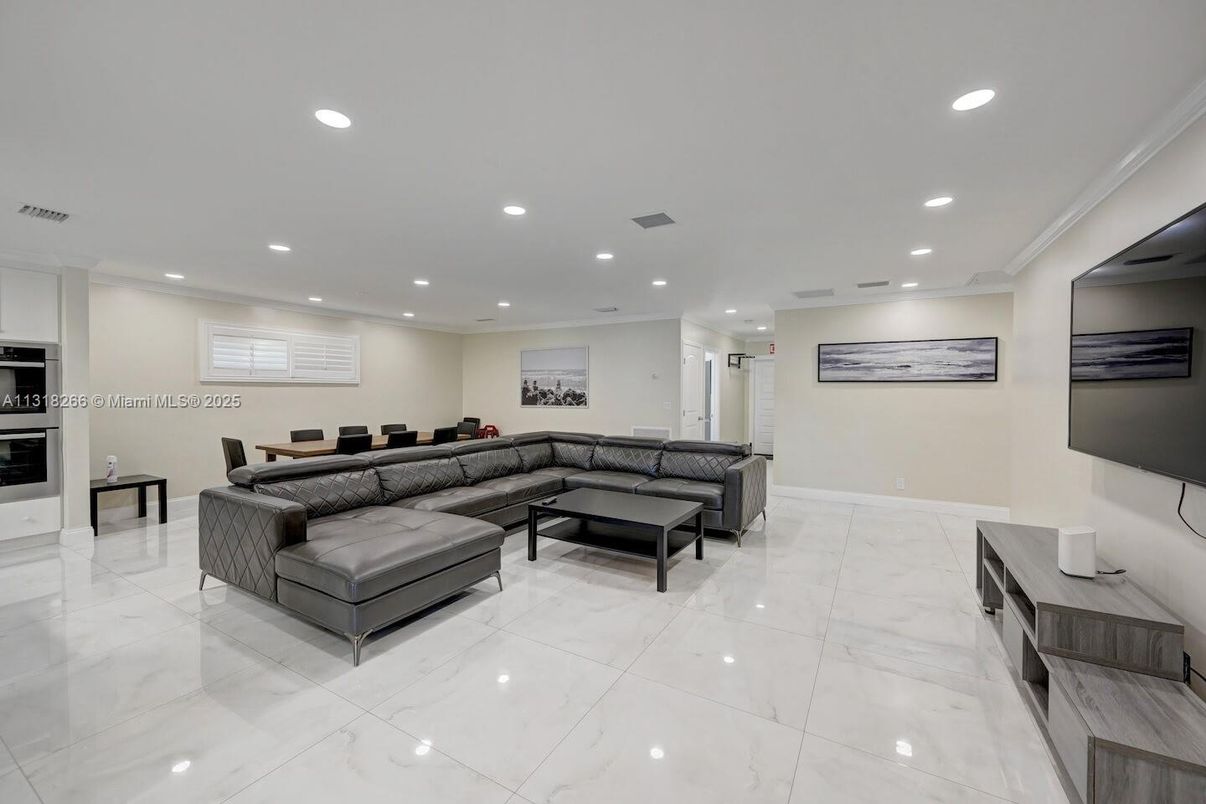 Interior, Living room, Marble, Recessed Lighting