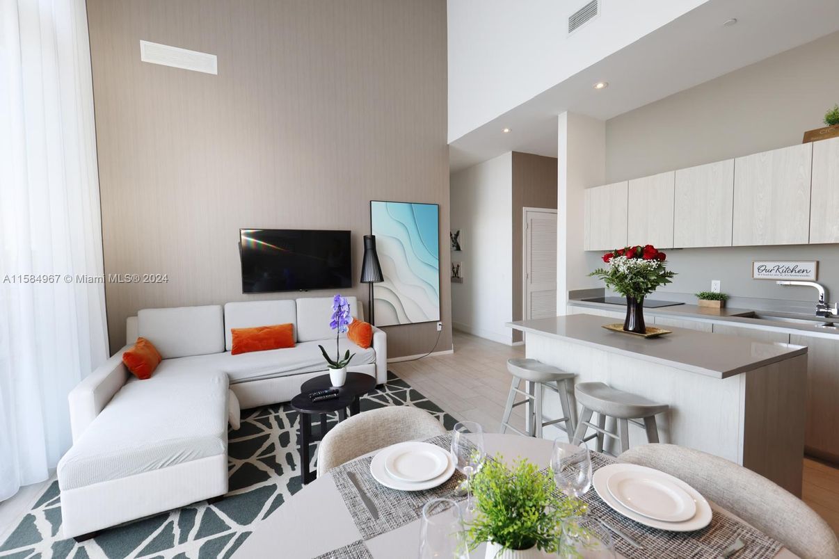 Interior, Kitchen, Living room, Recessed Lighting, Wood Texture Flooring