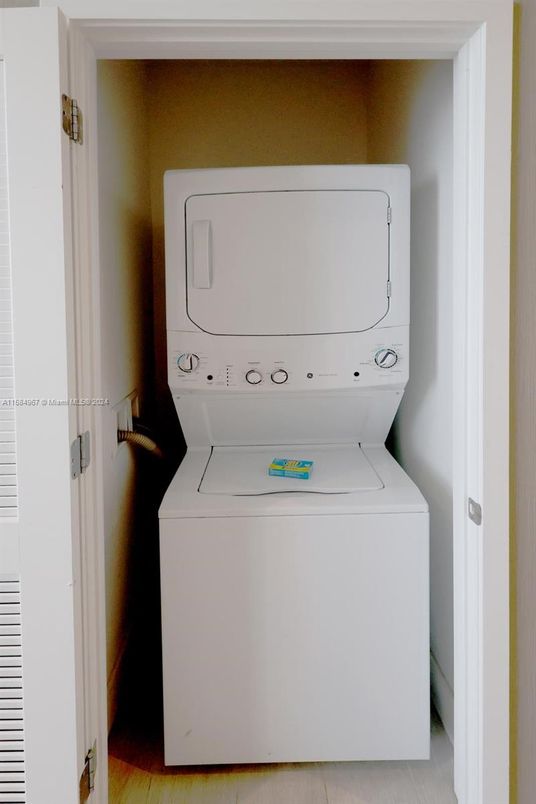 Interior, Utility Closets, Washer