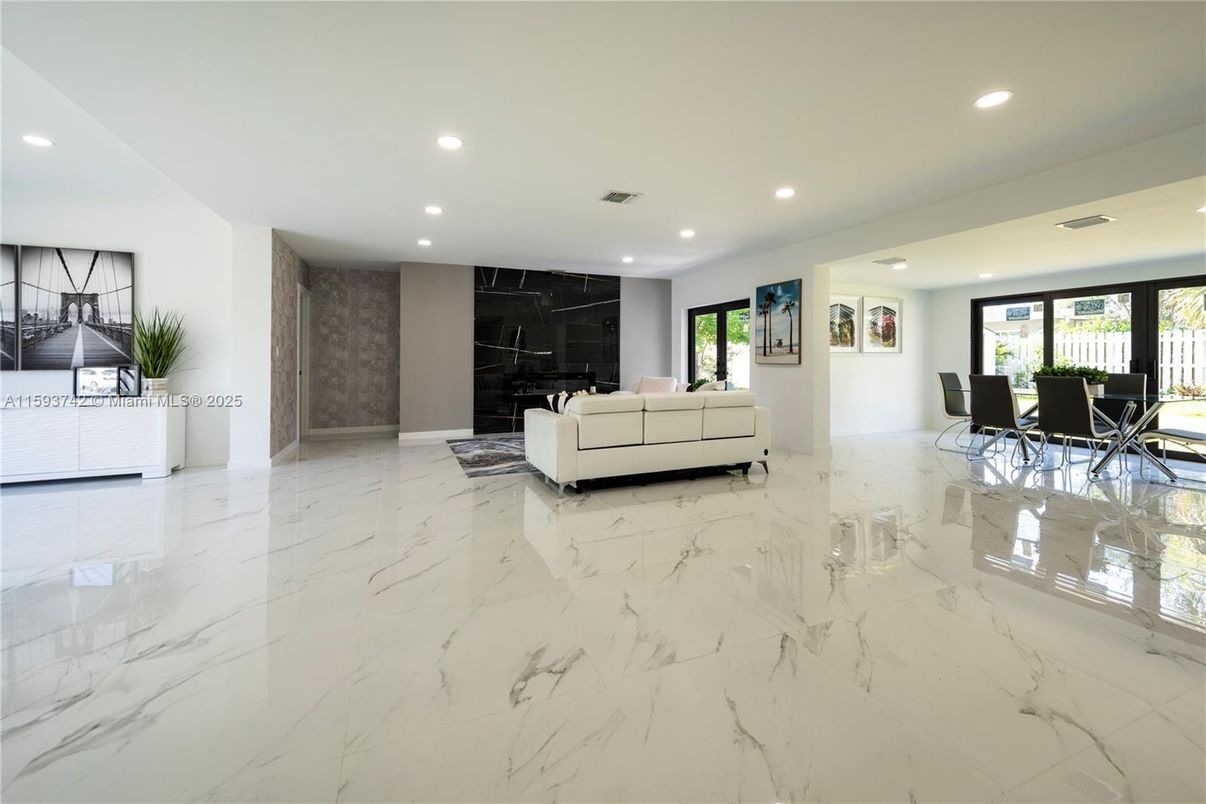 Dining room, Fireplace, Interior, Living room, Marble, Recessed Lighting