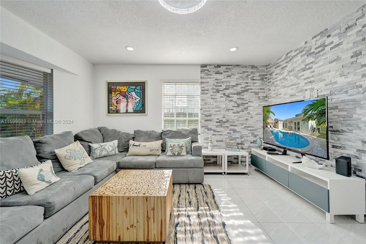 Interior, Living room, Recessed Lighting, Stone Walls