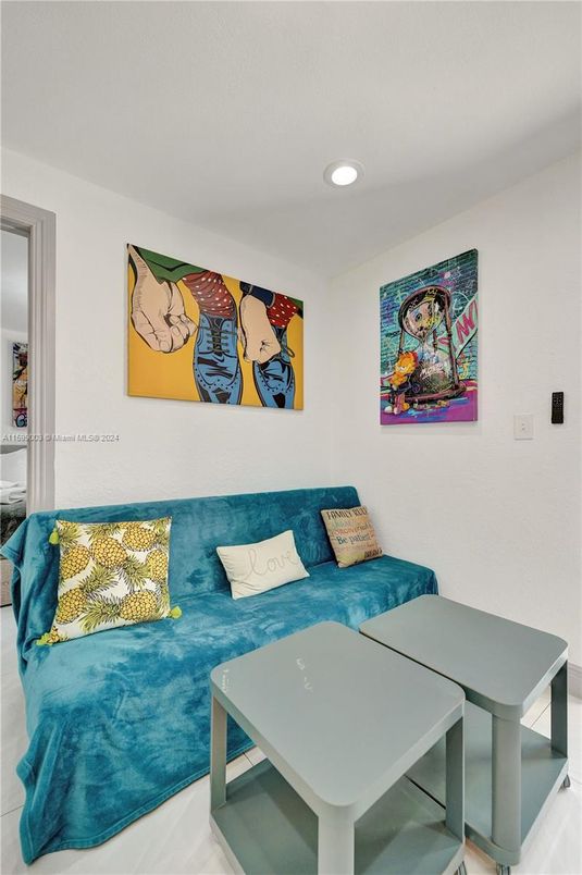 Bedroom, Dining room, Interior, Recessed Lighting