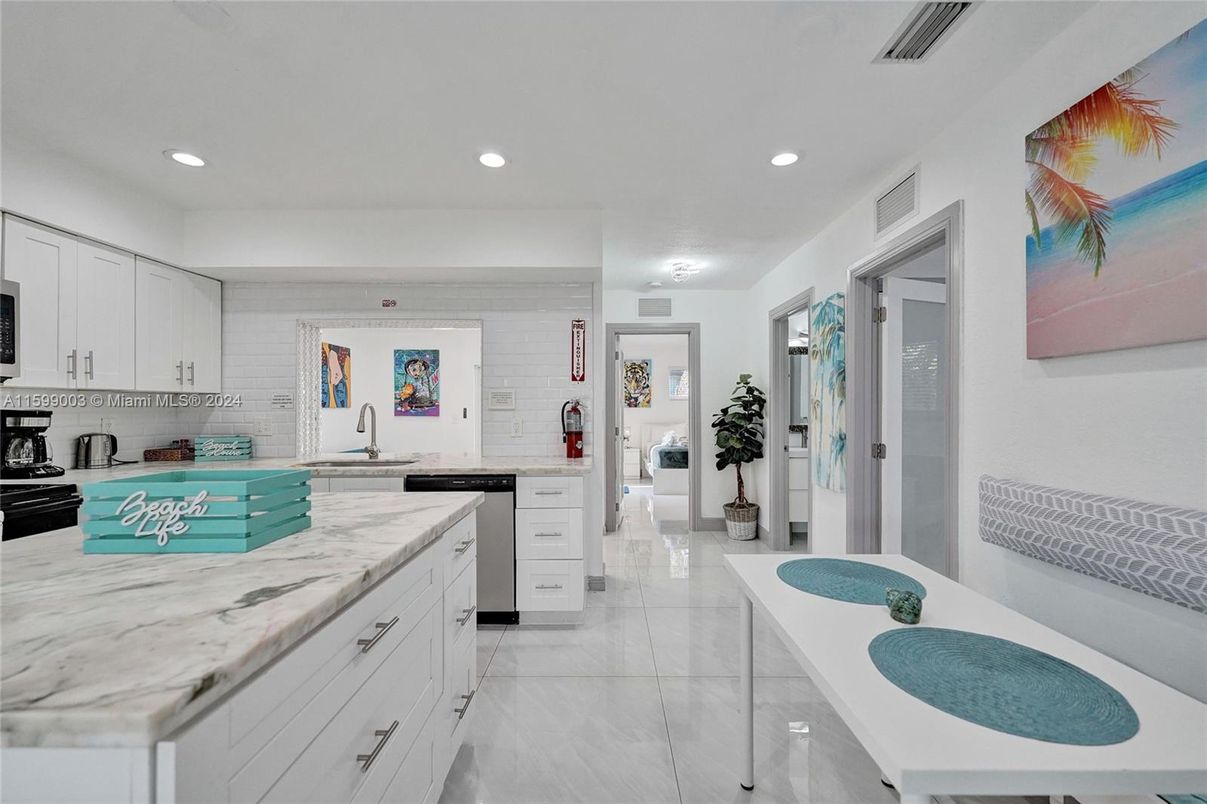 Interior, Kitchen, Recessed Lighting