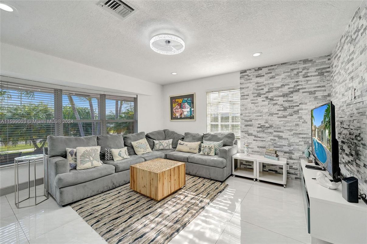 Interior, Living room, Recessed Lighting, Stone Walls