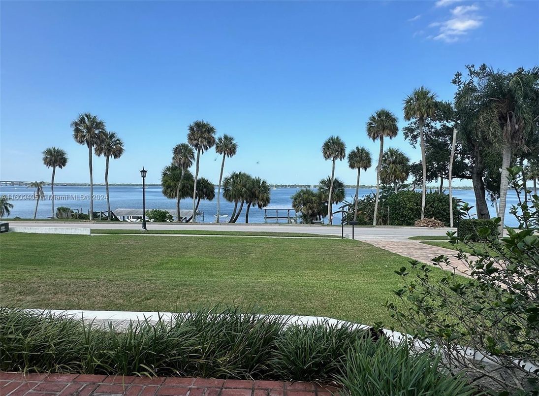 Exterior, Lake, Water