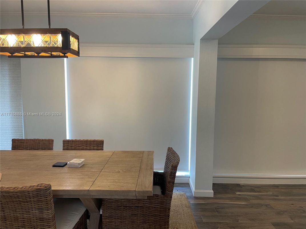 Interior, Pendant Lights, Wood Texture Flooring