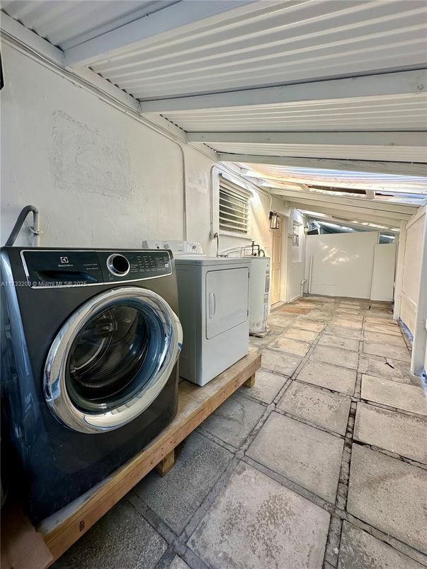 Interior, Washer