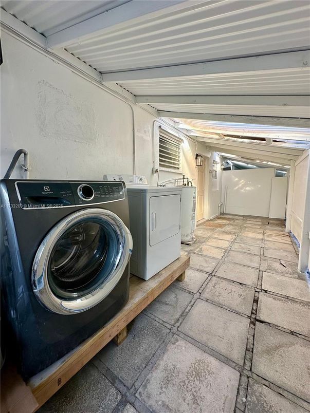 Interior, Washer
