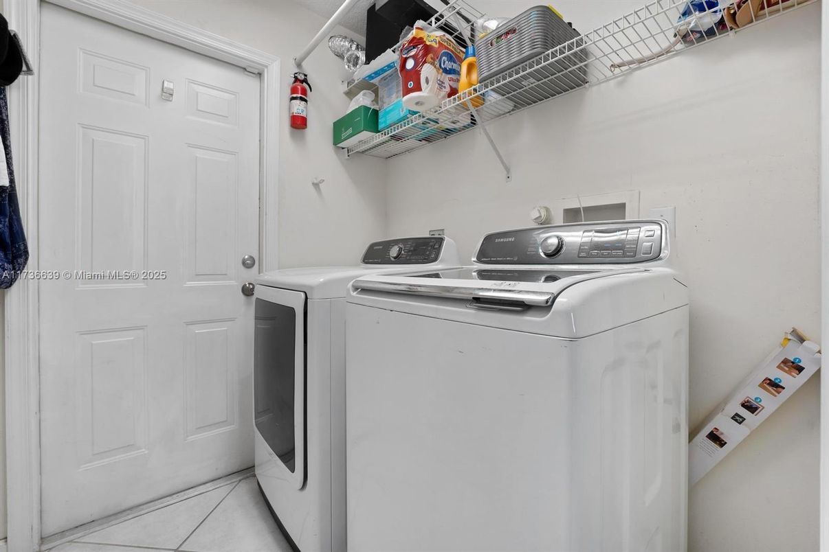 Interior, Washer