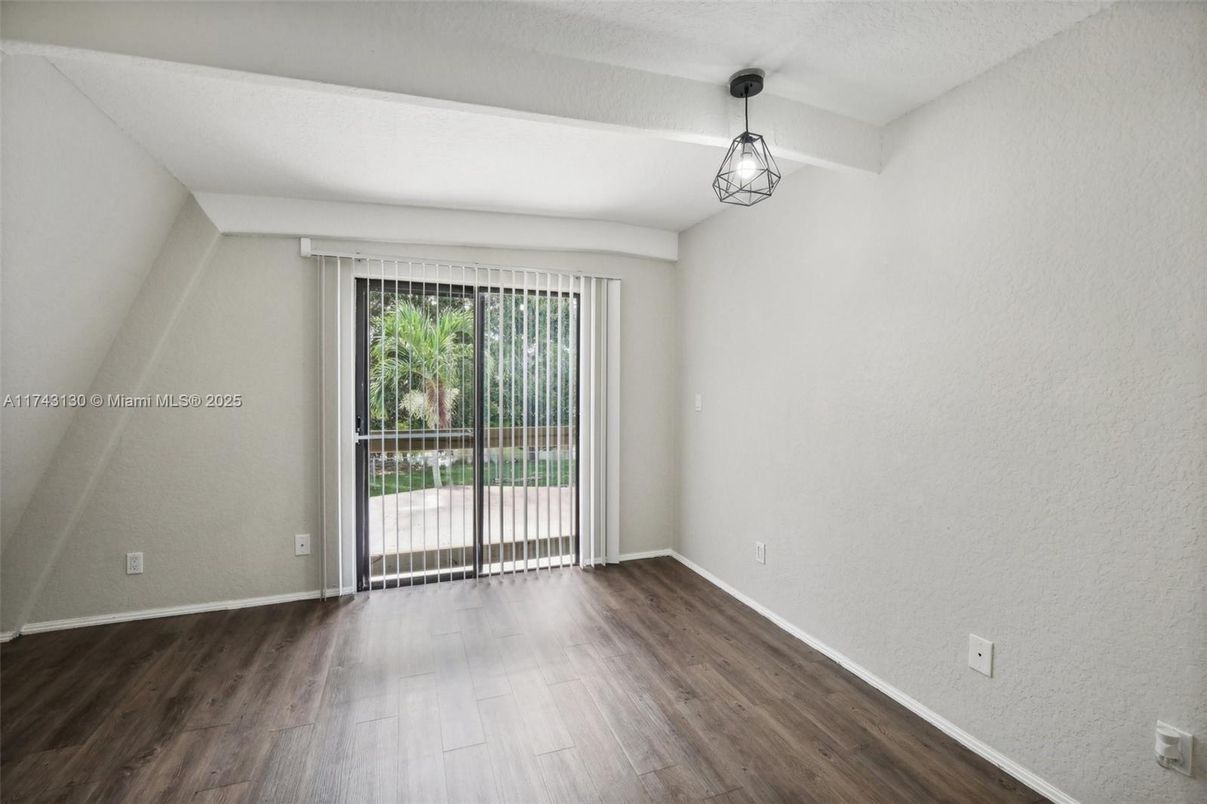 Empty room, Interior, Pendant Lights, Wood Texture Flooring