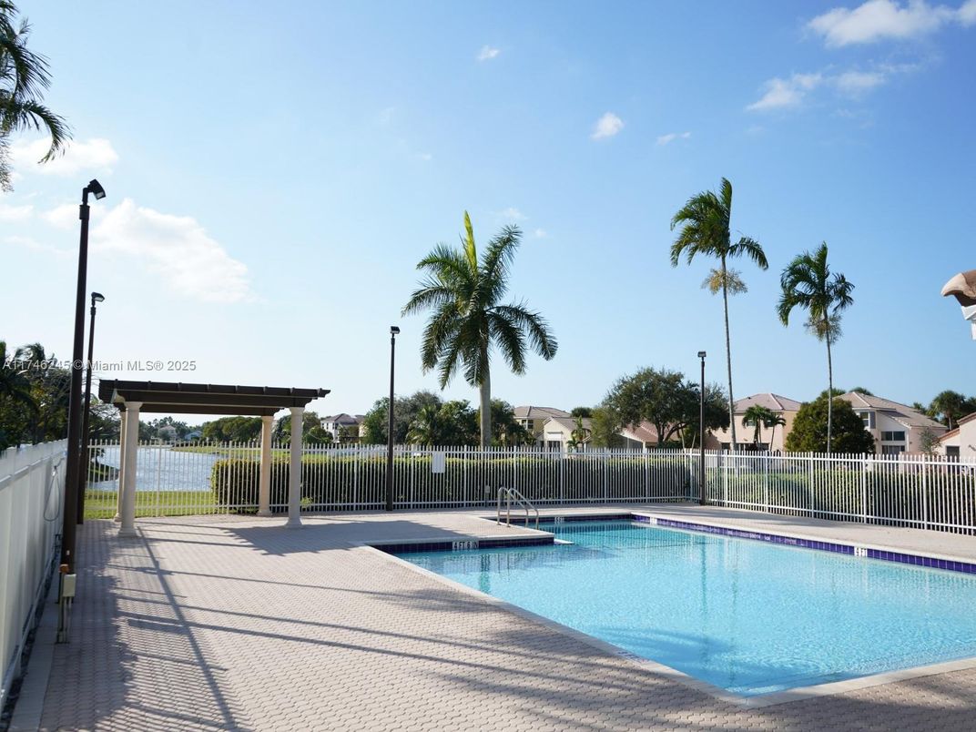 Exterior, Pool, Water