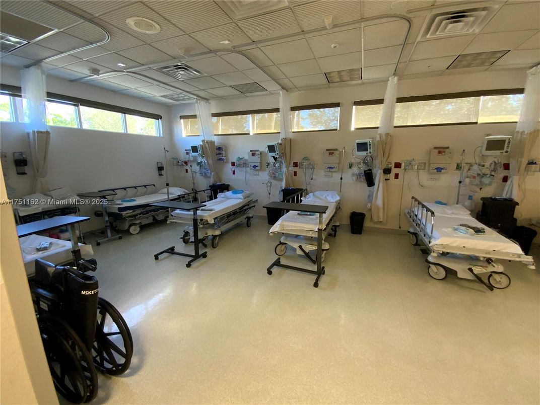 Fitness Equipment, Interior, Recessed Lighting