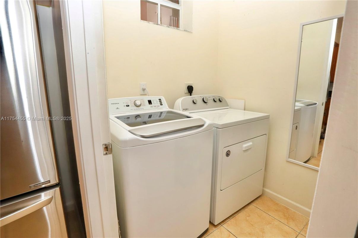 Interior, Utility Closets, Washer