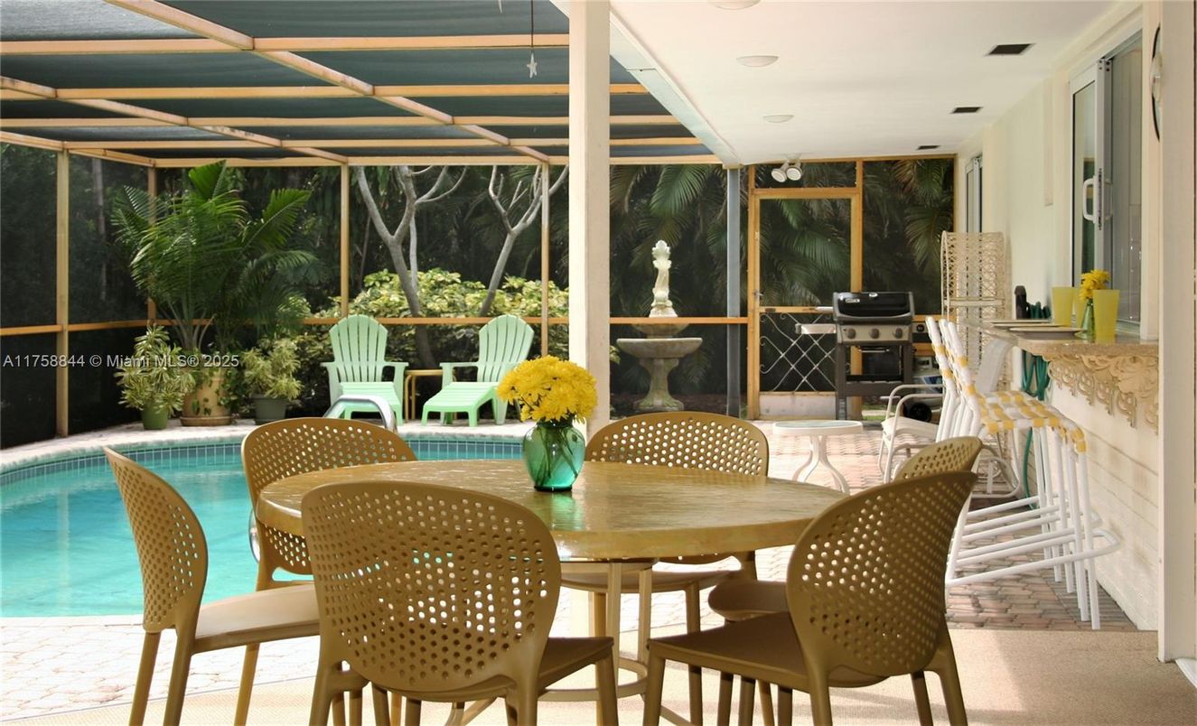 Dining room, Interior, Pool, Sun Room