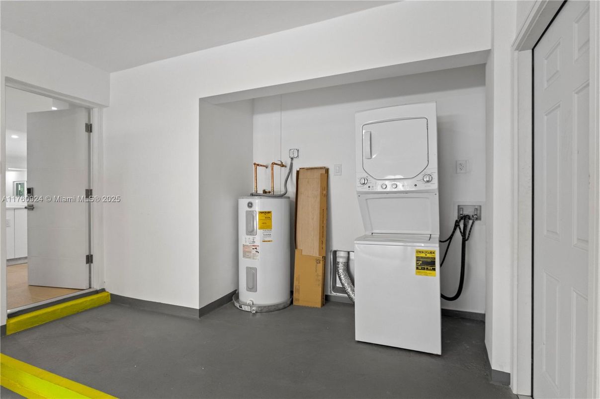 Interior, Utility Closets, Washer