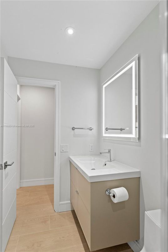 Bathroom, Interior, Recessed Lighting, Wood Texture Flooring