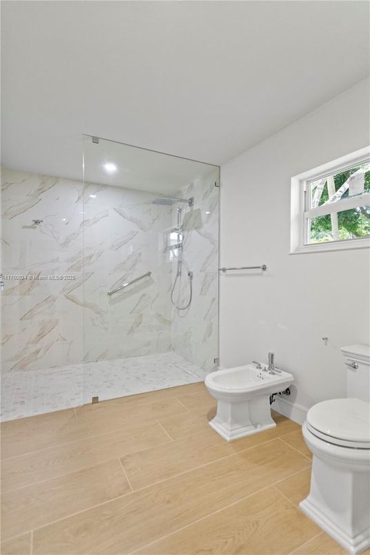 Bathroom, Interior, Marble Walls, Recessed Lighting, Wood Texture Flooring