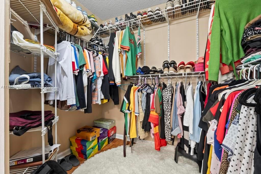 Interior, Walk-in Closets