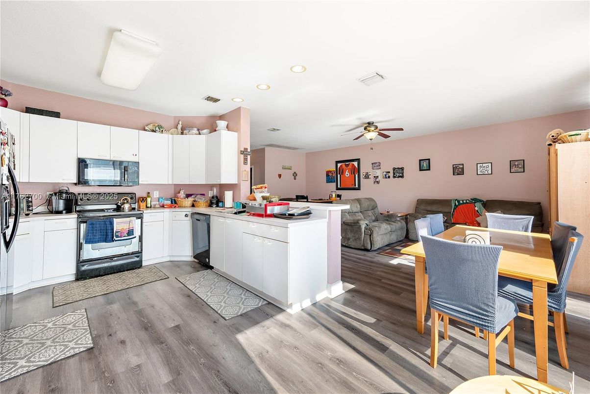 Dining room, Interior, Kitchen, Living room, Recessed Lighting, Wood Texture Flooring