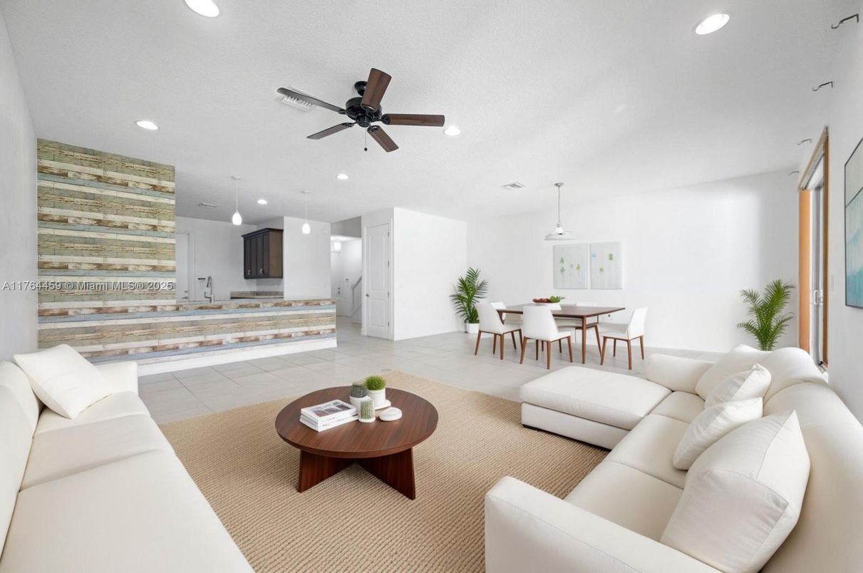 Dining room, Interior, Kitchen, Living room, Pendant Lights, Recessed Lighting