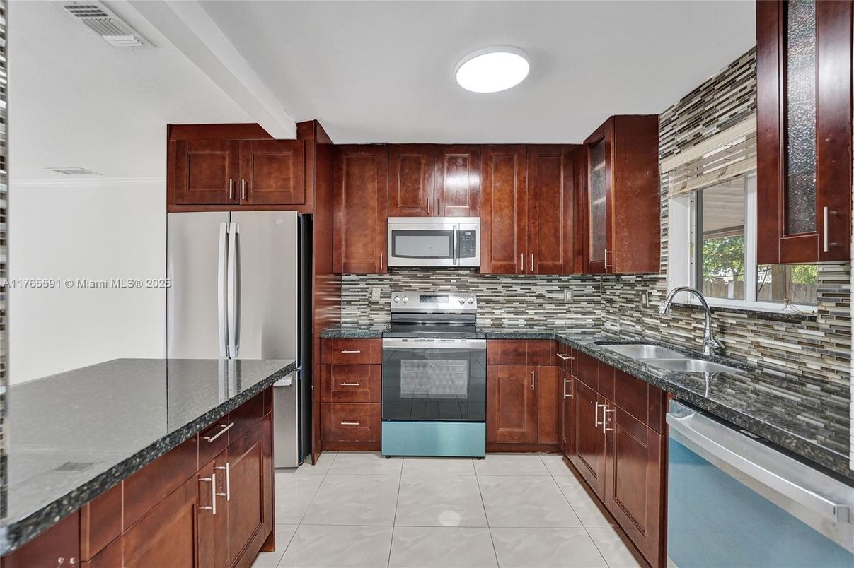 Interior, Kitchen, Stainless Steel Appliances