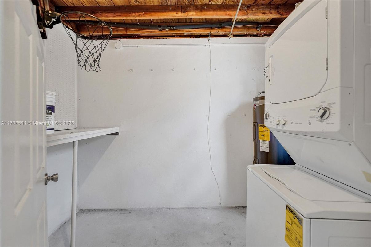 Interior, Utility Closets, Washer