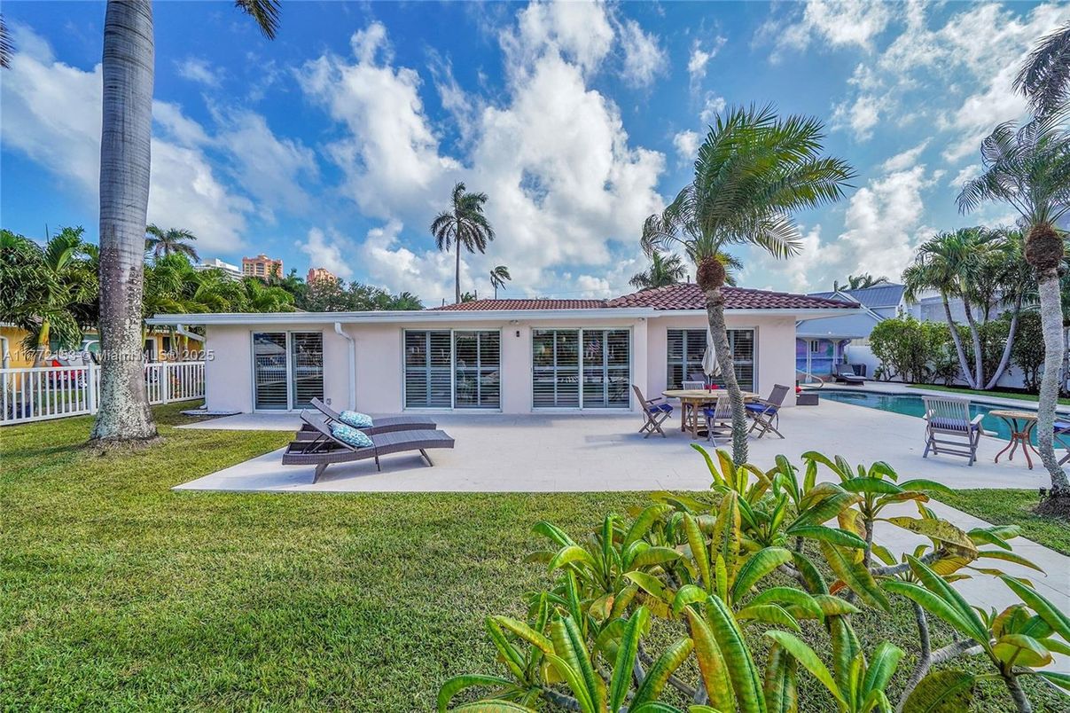 Backyard, Exterior, Pool