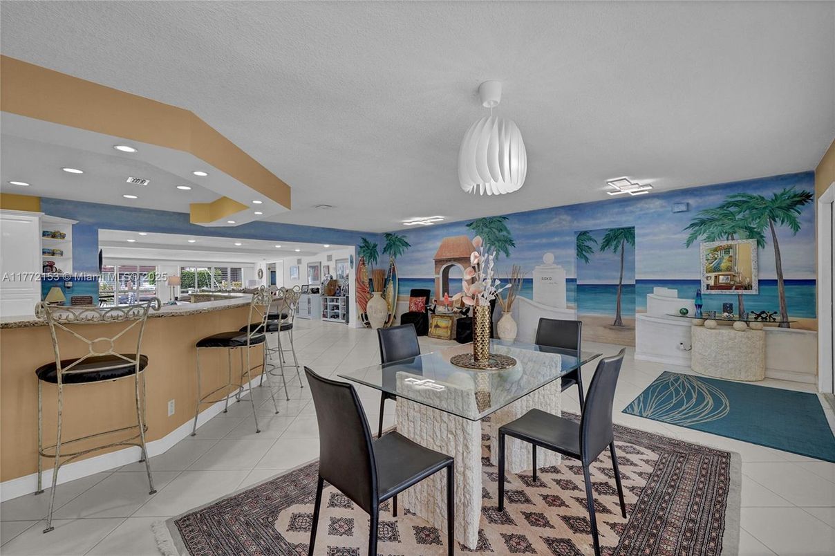 Dining room, Interior, Recessed Lighting, Water