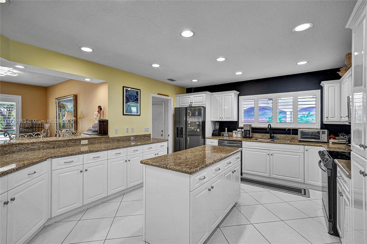 Interior, Kitchen, Recessed Lighting