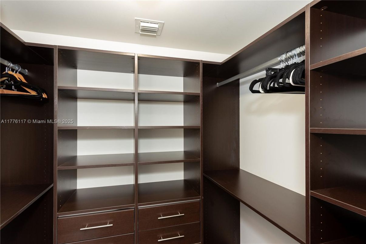 Interior, Walk-in Closets