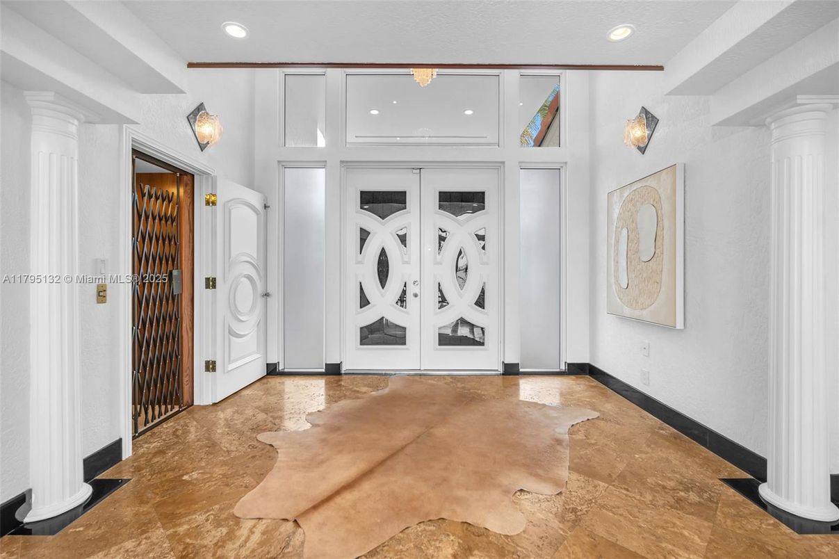 Interior, Recessed Lighting