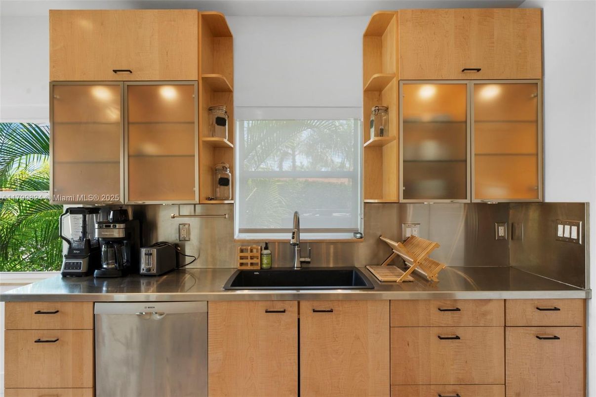 Interior, Kitchen, Stainless Steel Appliances