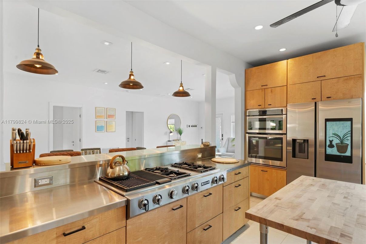 Interior, Kitchen, Pendant Lights, Recessed Lighting, Stainless Steel Appliances