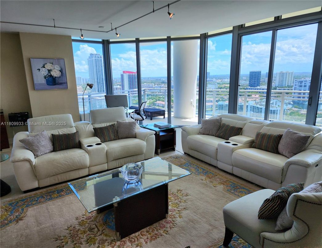 Interior, Living room, Water