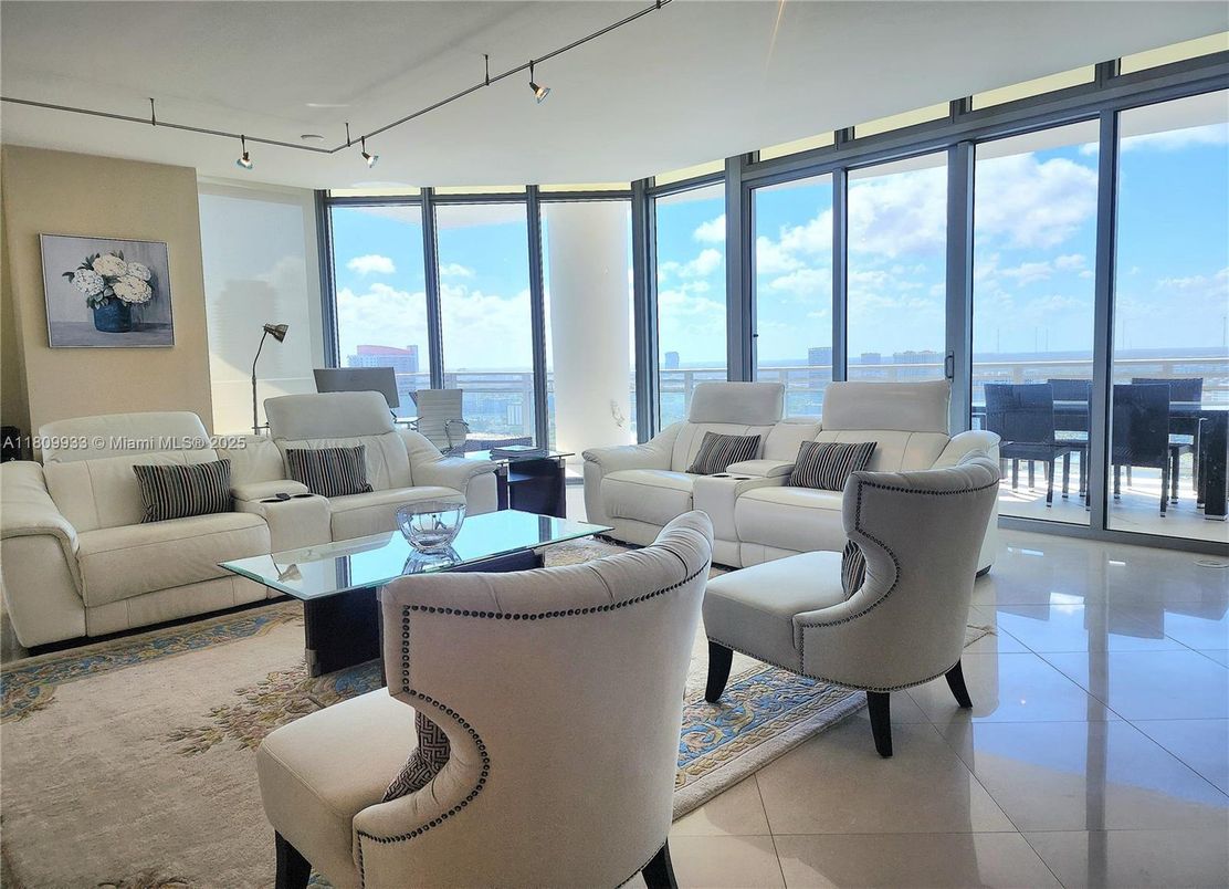 Interior, Living room, Water