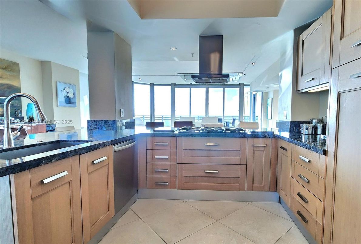 Interior, Kitchen, Recessed Lighting