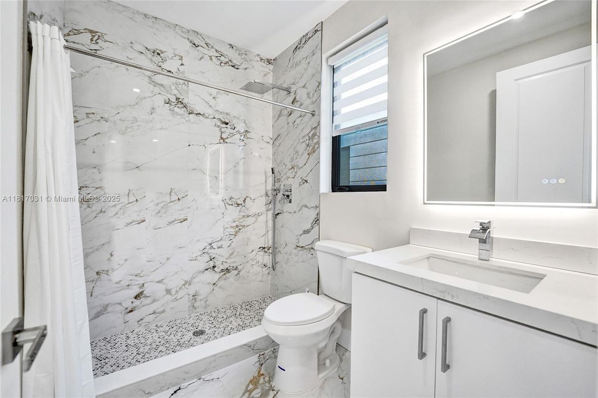 Bathroom, Interior, Marble, Marble Walls