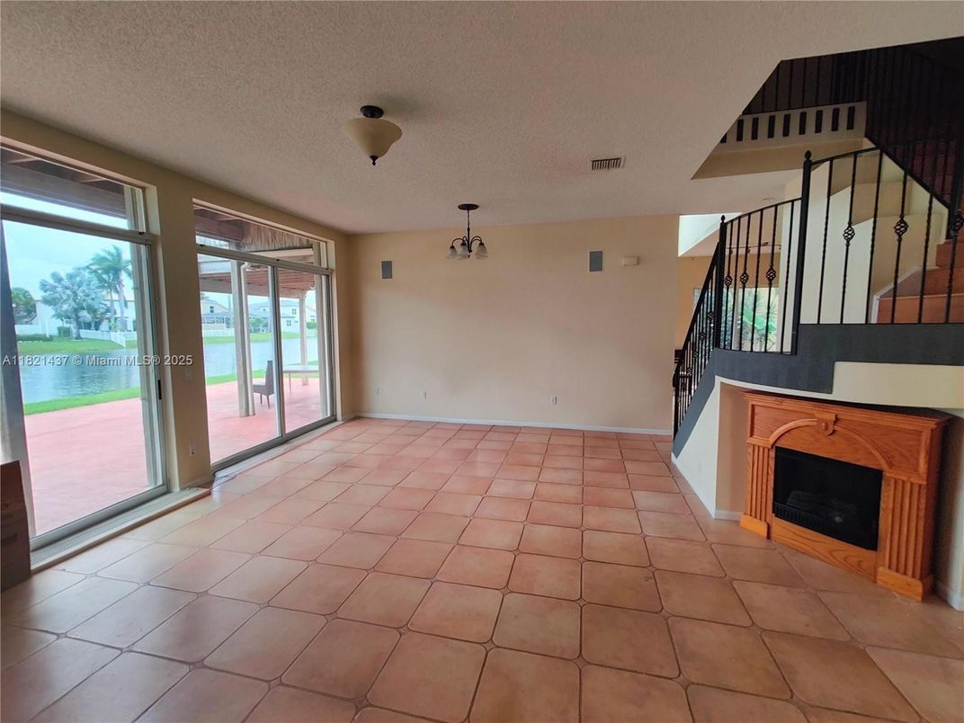 Empty room, Fireplace, Interior
