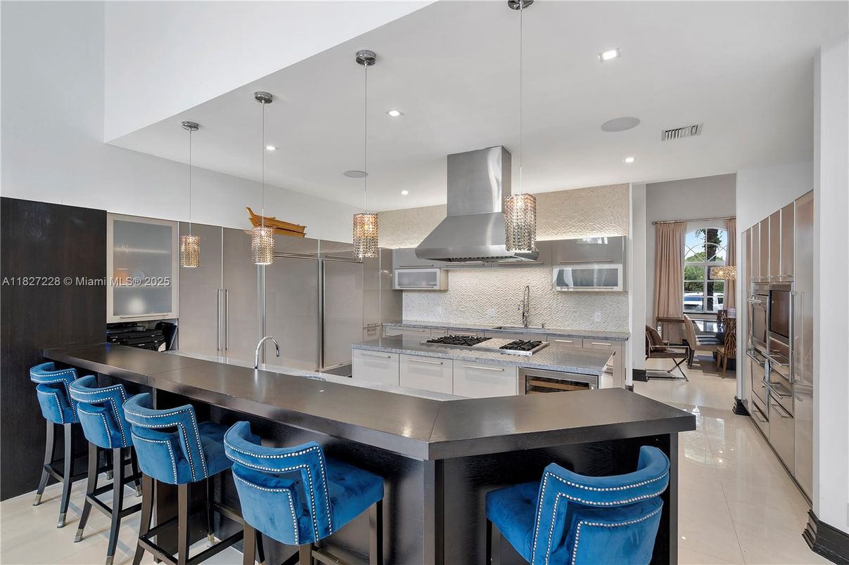 Interior, Kitchen, Pendant Lights, Recessed Lighting, Stainless Steel Appliances