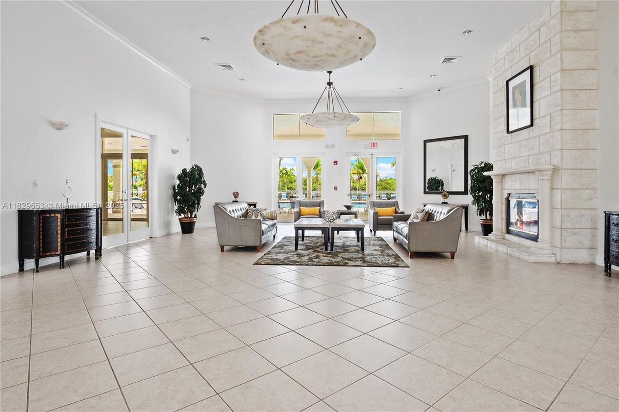 Fireplace, Interior, Living room, Pendant Lights, Recessed Lighting