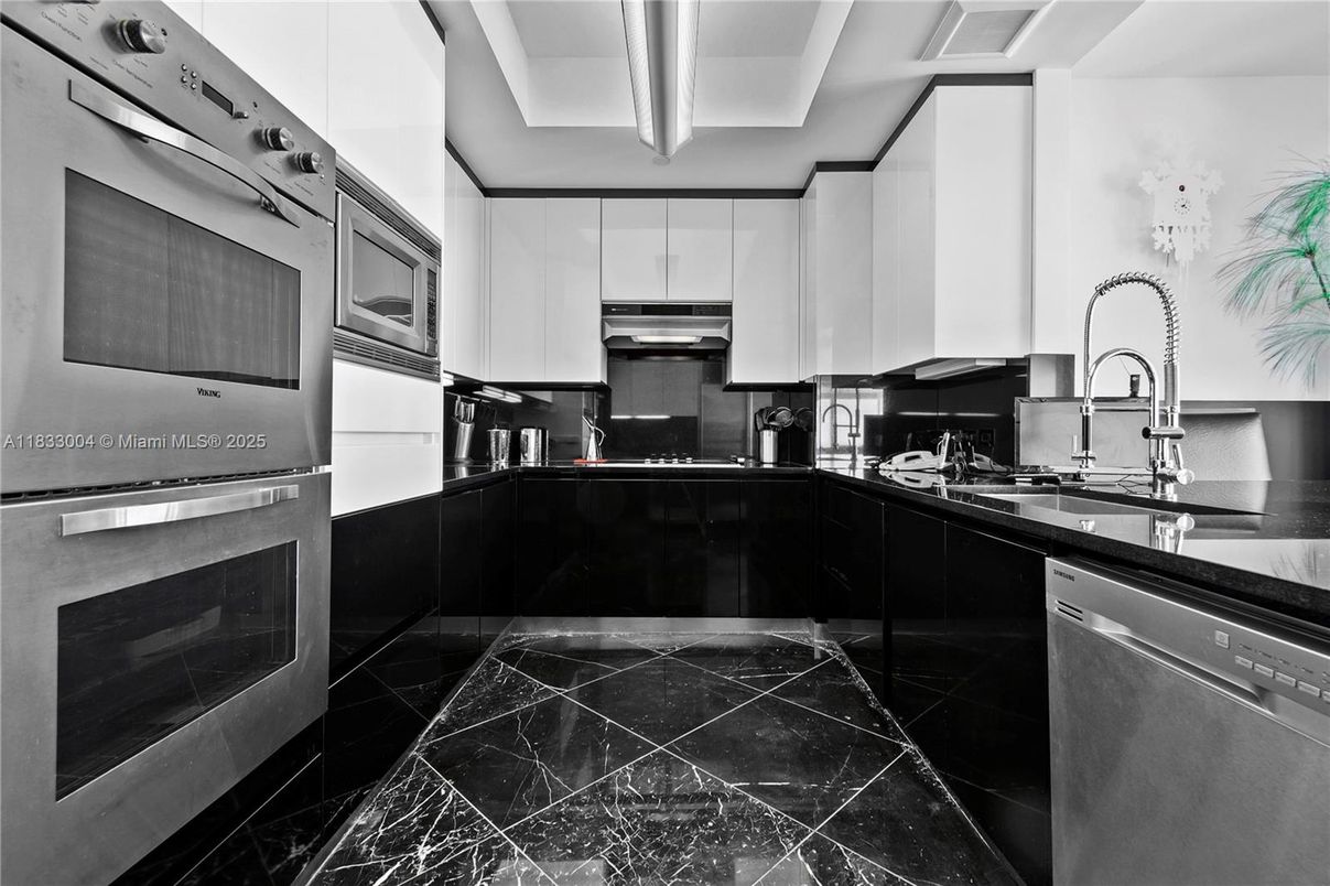 Interior, Kitchen, Marble, Stainless Steel Appliances