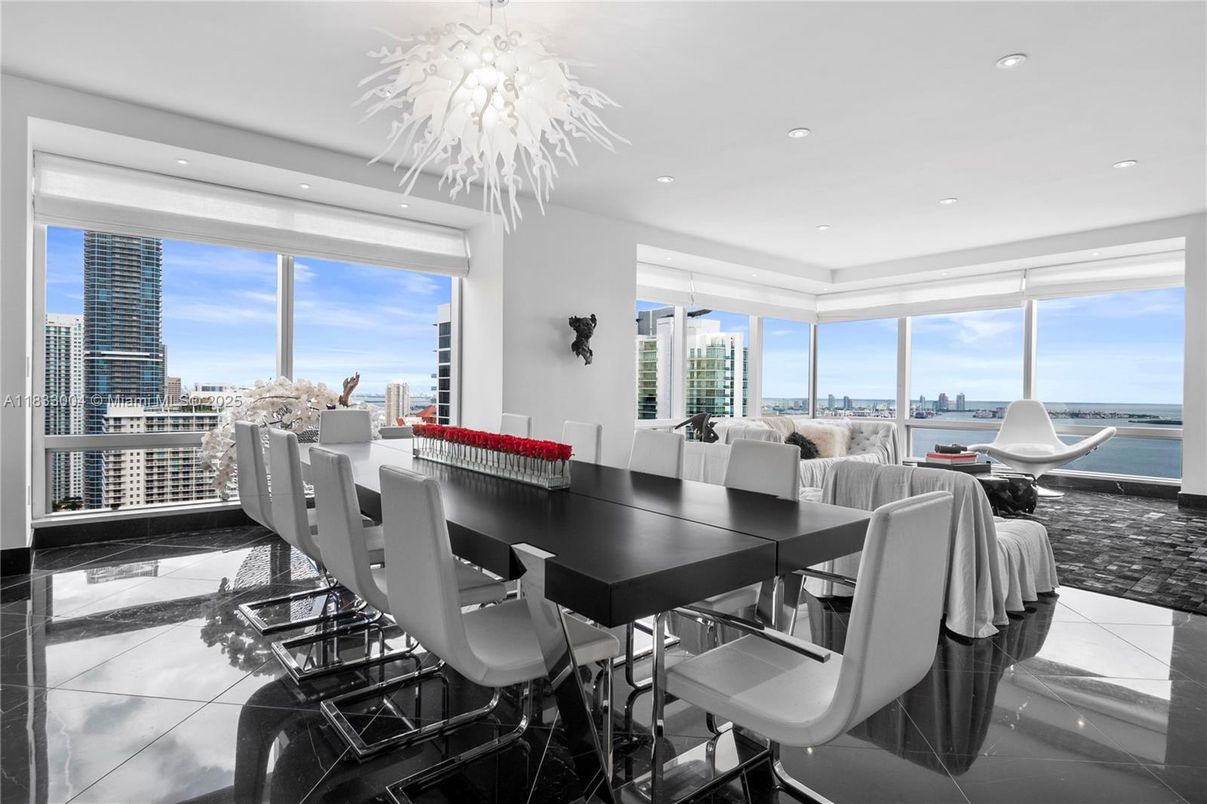 Dining room, Interior, Recessed Lighting, Water