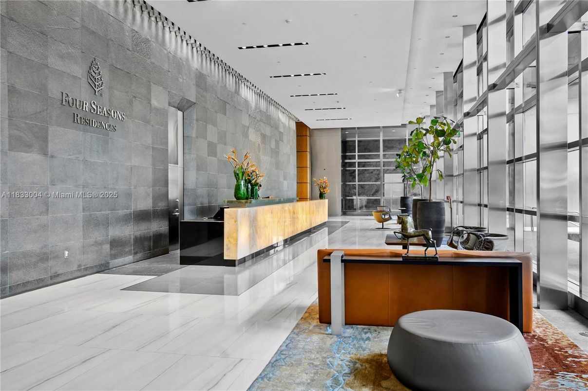 Interior, Marble, Recessed Lighting, Stone Walls