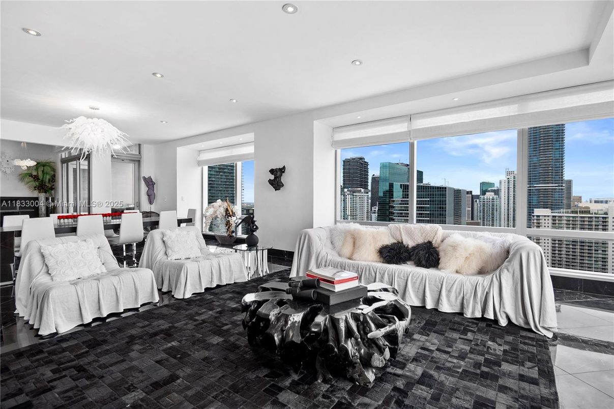 Dining room, Interior, Living room, Recessed Lighting