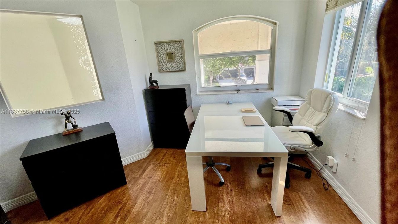 Home Office, Interior, Wood Texture Flooring