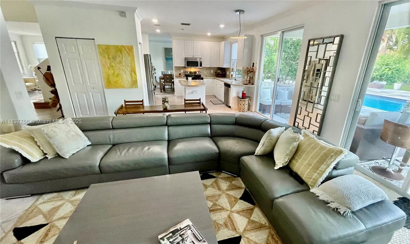 Dining room, Interior, Kitchen, Living room, Pendant Lights, Recessed Lighting