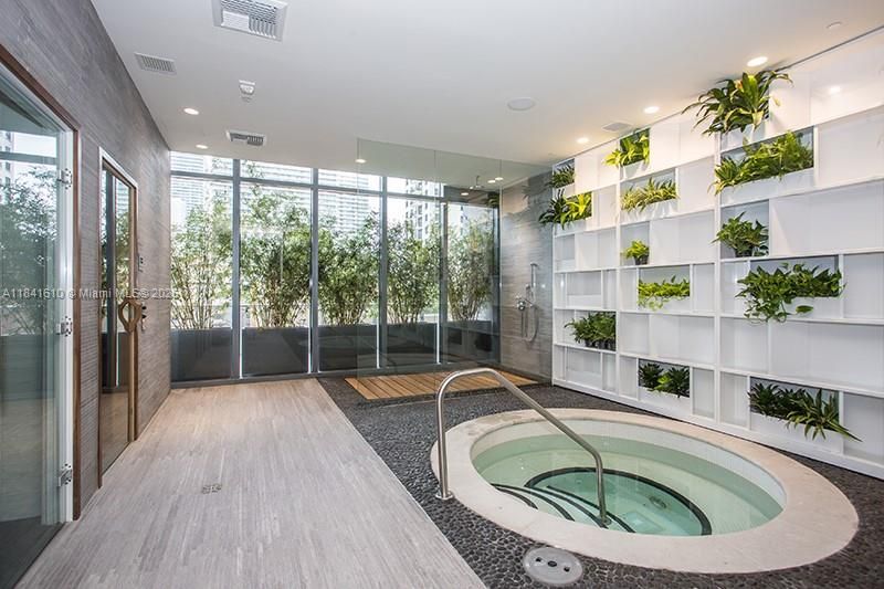 Interior, Pool, Recessed Lighting