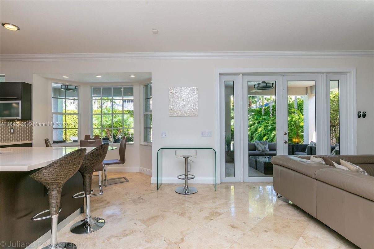 Dining room, Interior, Living room, Recessed Lighting