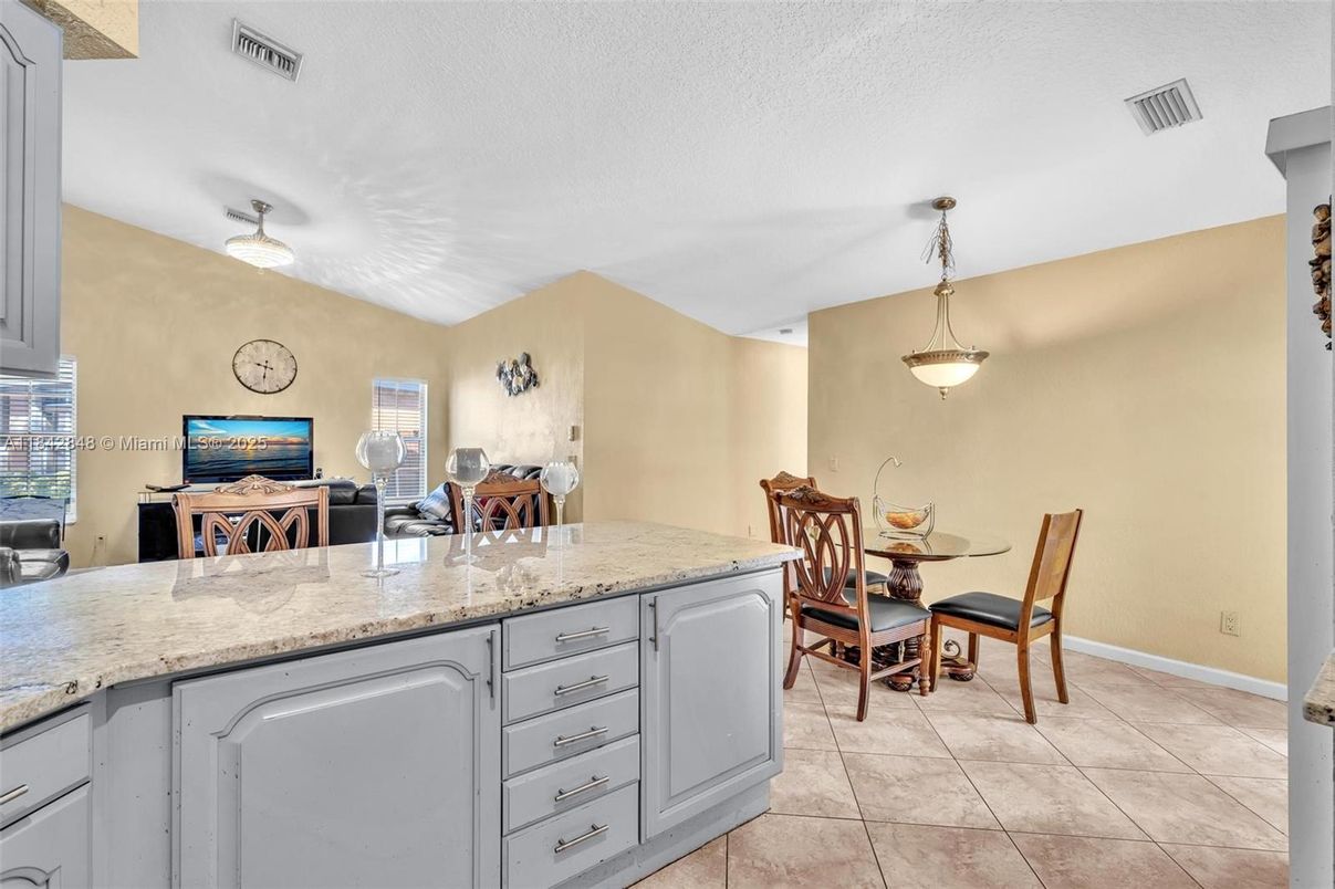 Dining room, Interior, Pendant Lights