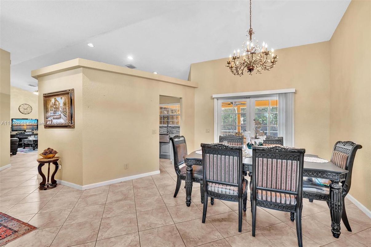 Chandelier, Dining room, Interior, Recessed Lighting